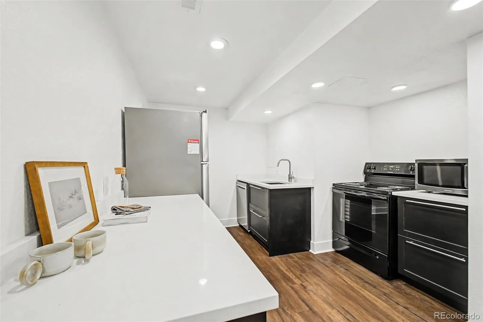 3025 Richard Allen Court Denver CO 80205 | MLS #REC8597030 08172026204620 1600 15