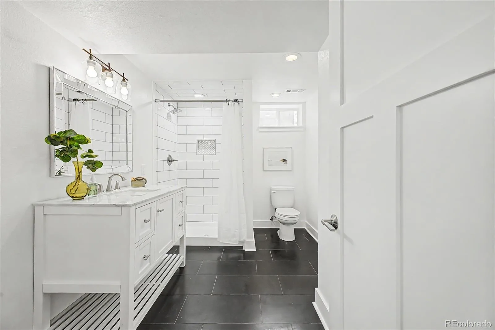 3025 Richard Allen Court Denver CO 80205 | MLS #REC8597030 08172026204620 1600 18