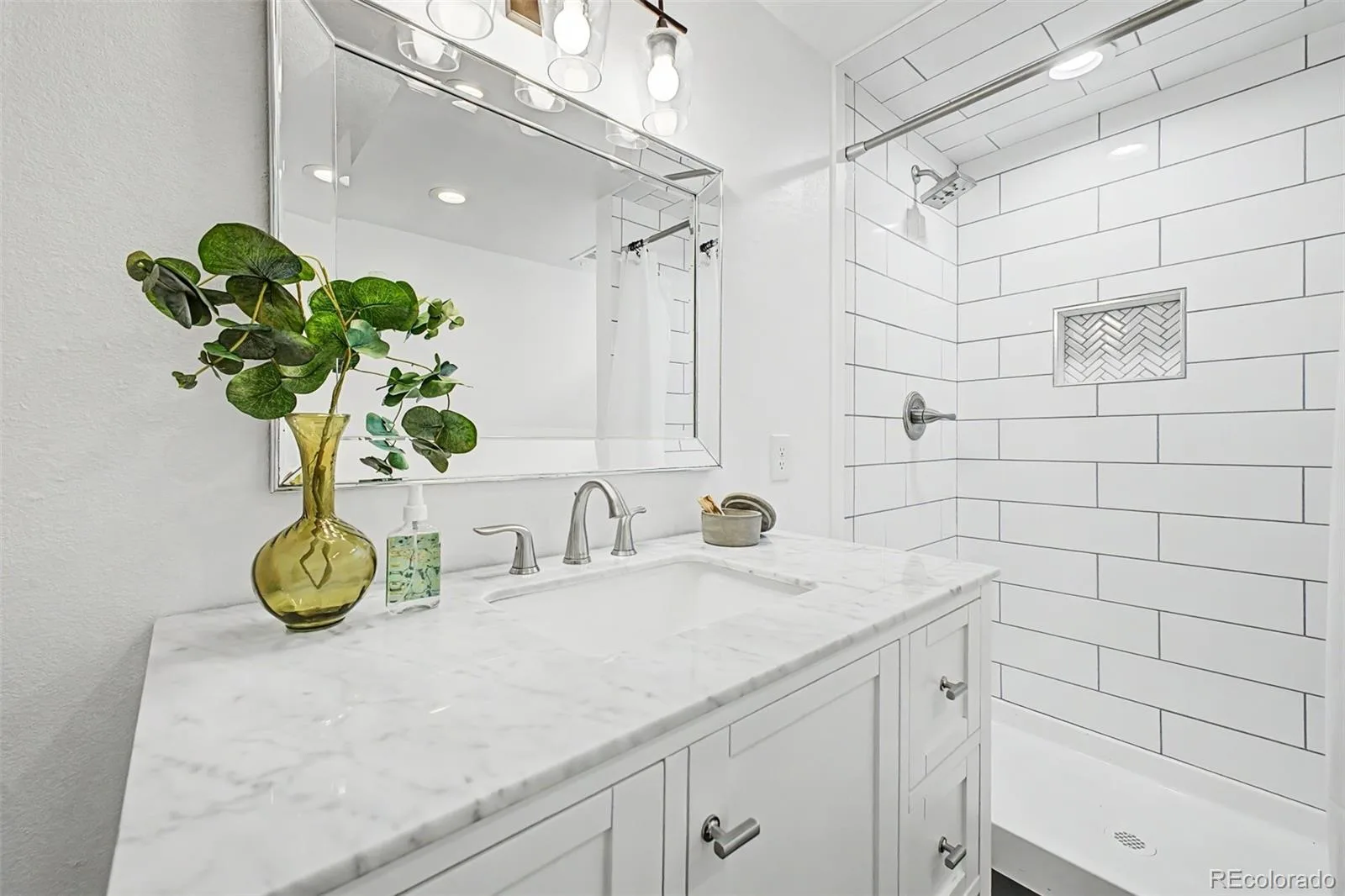 3025 Richard Allen Court Denver CO 80205 | MLS #REC8597030 08172026204620 1600 19