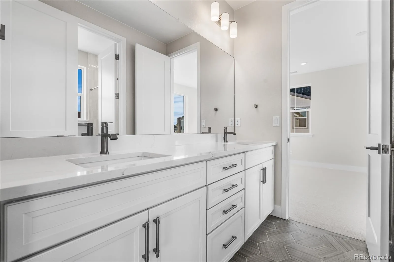 6455 Still Pine Circle Castle Pines CO 80108 | MLS #REC8600140 08242026153044 1600 12