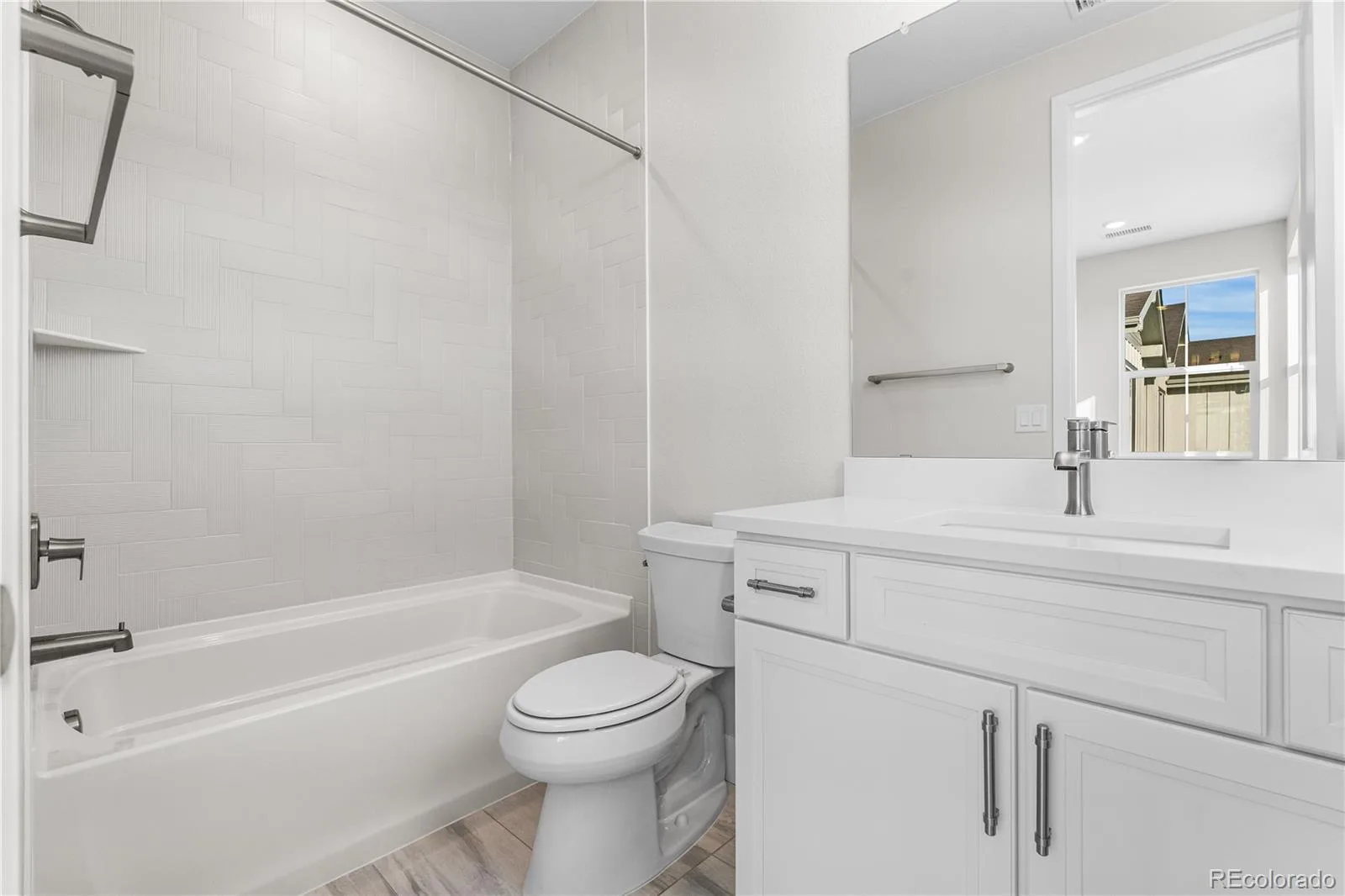 6455 Still Pine Circle Castle Pines CO 80108 | MLS #REC8600140 08242026153044 1600 13