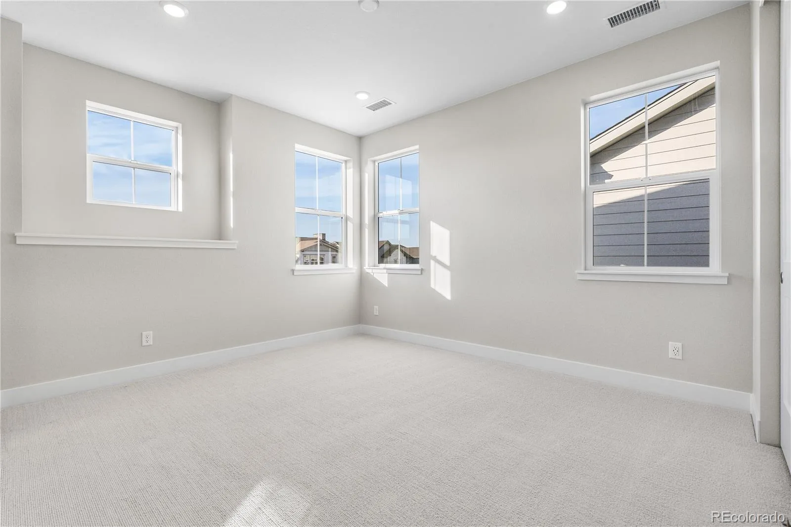 6455 Still Pine Circle Castle Pines CO 80108 | MLS #REC8600140 08242026153044 1600 16