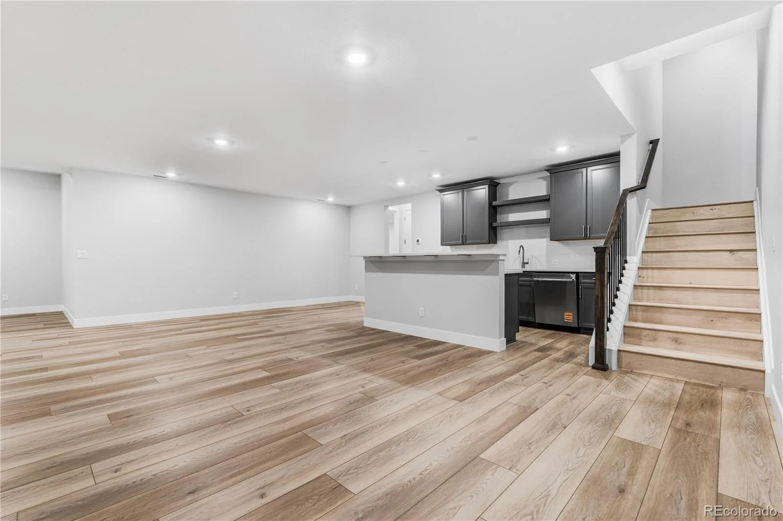 6455 Still Pine Circle Castle Pines CO 80108 | MLS #REC8600140 08242026153044 1600 19
