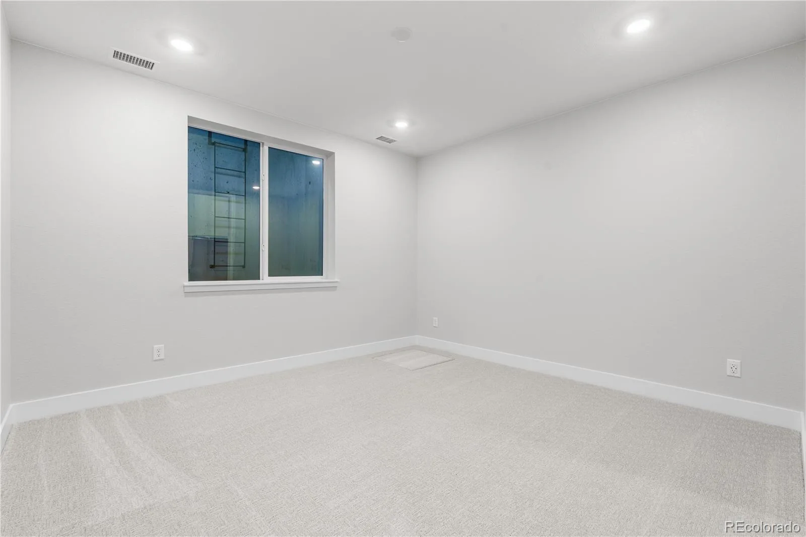 6455 Still Pine Circle Castle Pines CO 80108 | MLS #REC8600140 08242026153044 1600 22