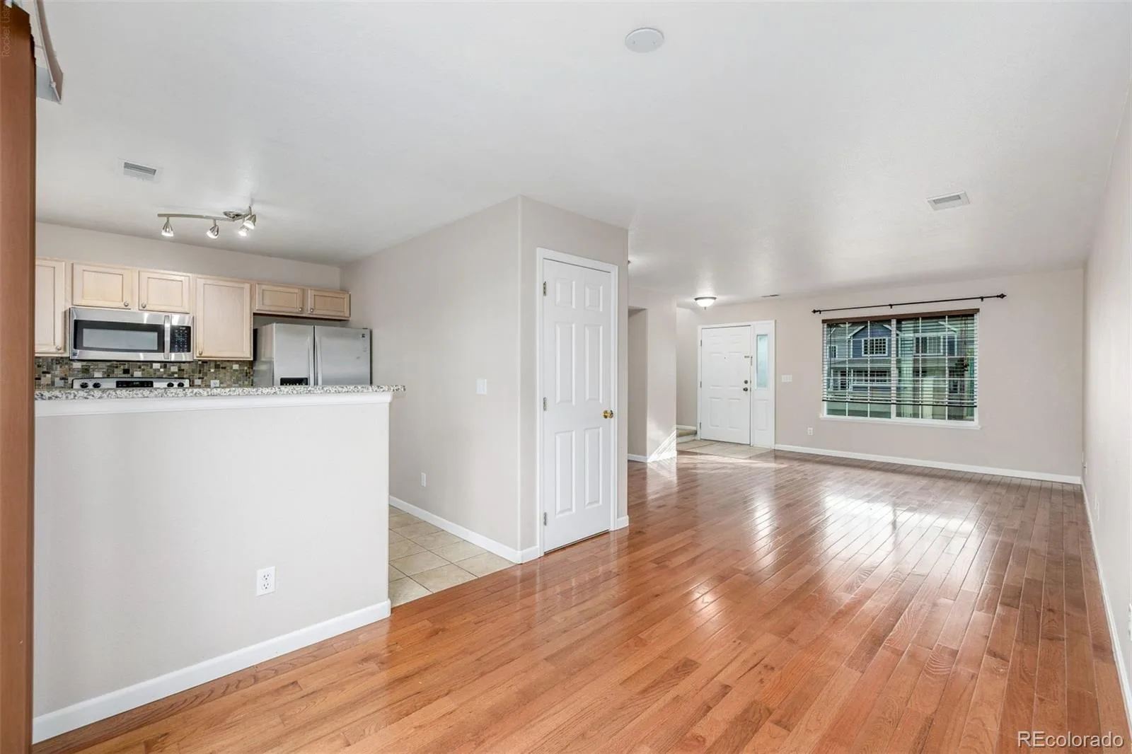 1326 S Danube Way #104 Aurora CO 80017 | MLS #REC8600532 10012026012336 1600 10