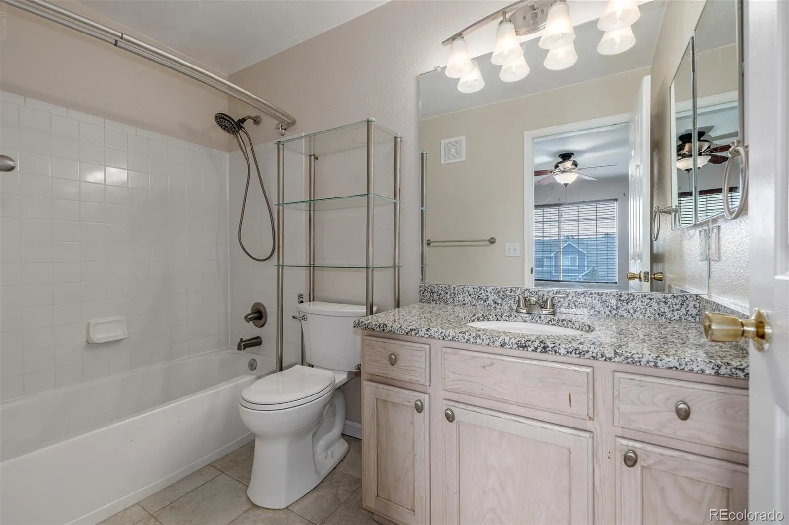 1326 S Danube Way #104 Aurora CO 80017 | MLS #REC8600532 10012026012336 1600 20