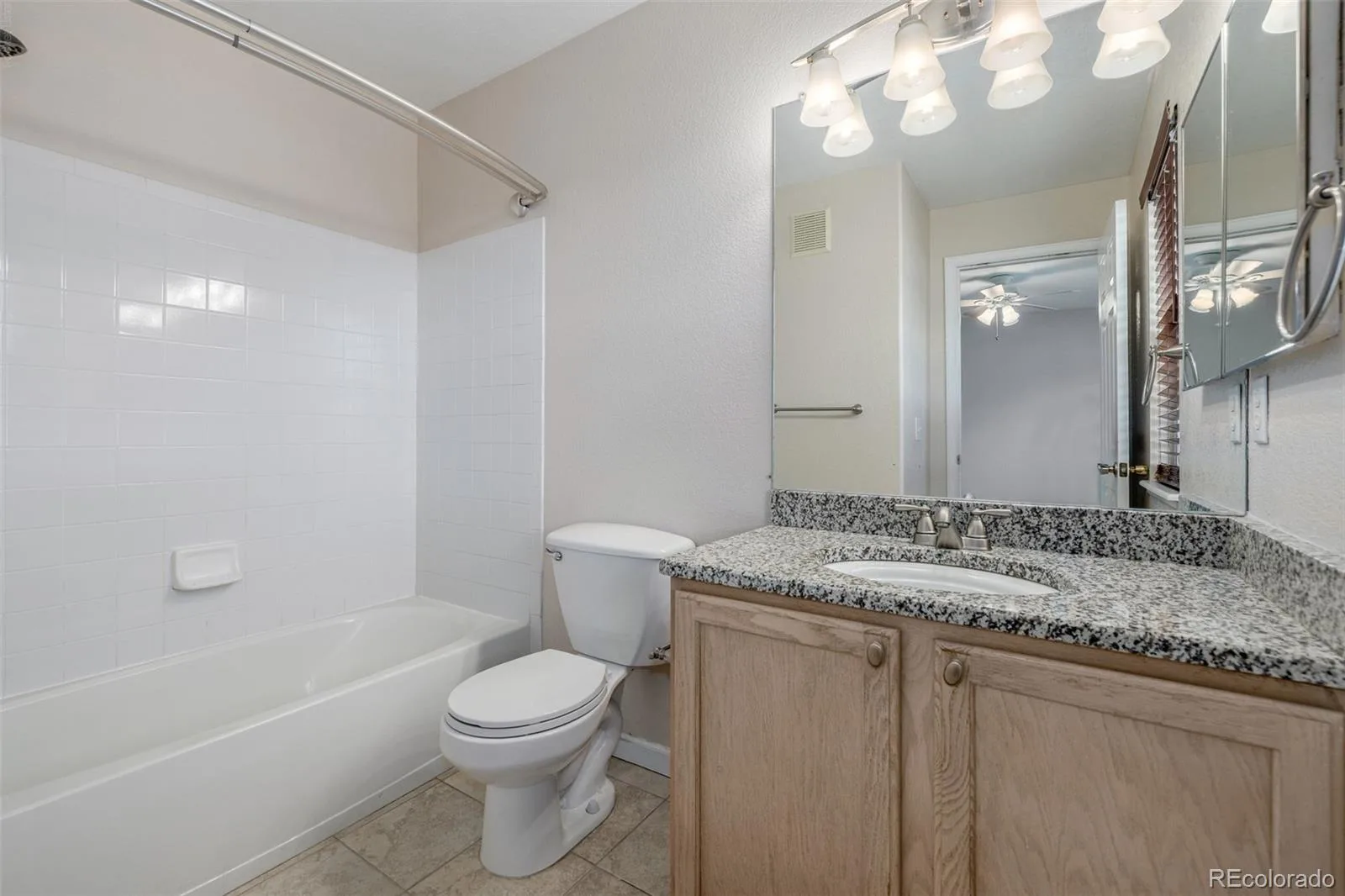 1326 S Danube Way #104 Aurora CO 80017 | MLS #REC8600532 10012026012336 1600 25
