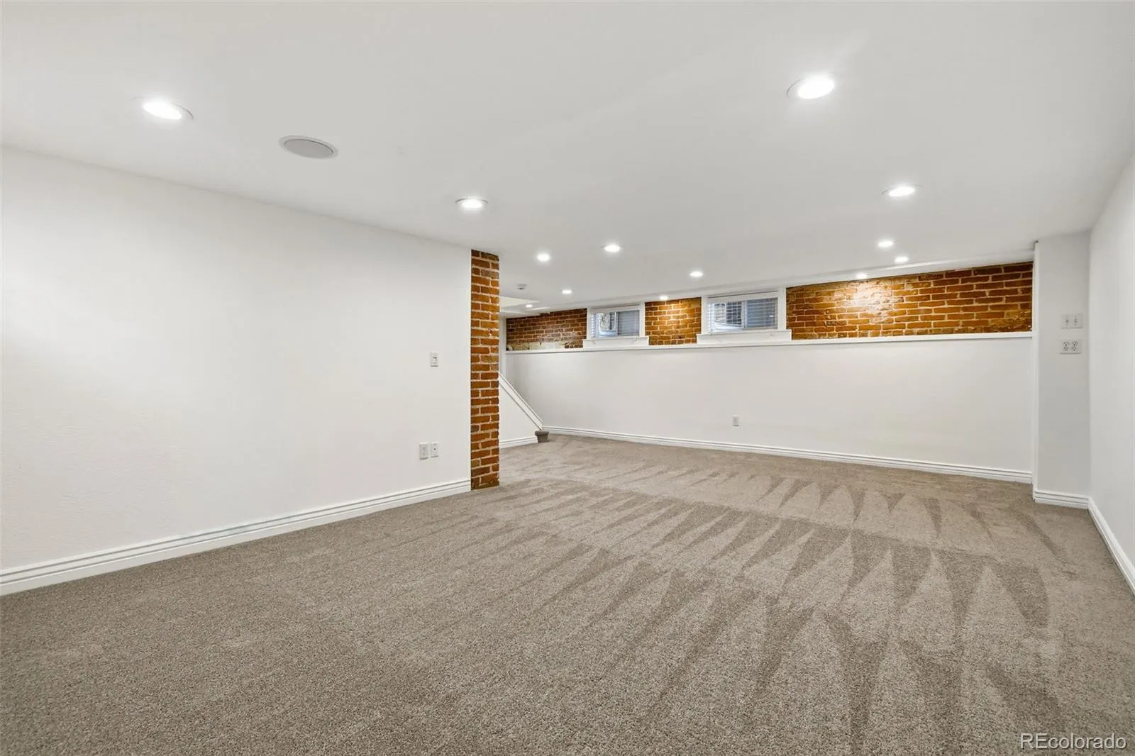 915 S Downing Street Denver CO 80209 MLS #REC8602146 05152026201237 1600 40