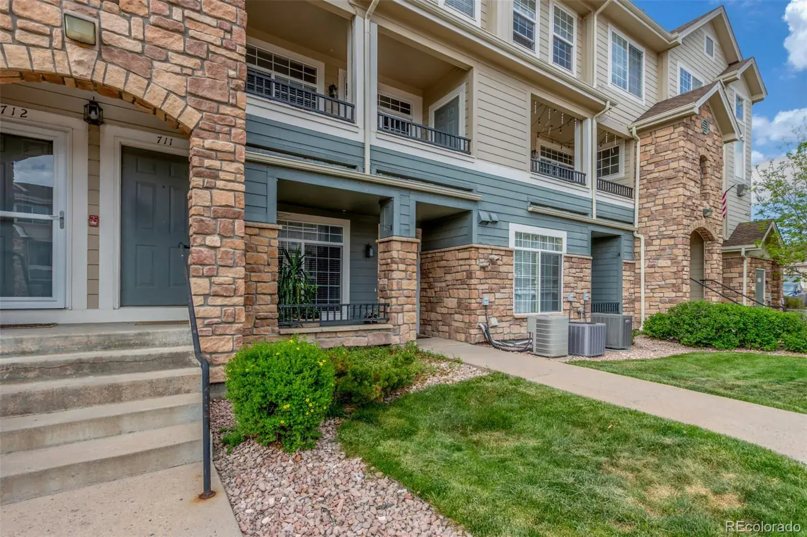 457 Black Feather Loop #702 Castle Rock CO 80104 | MLS #REC8603602 03052026215337 1600 2