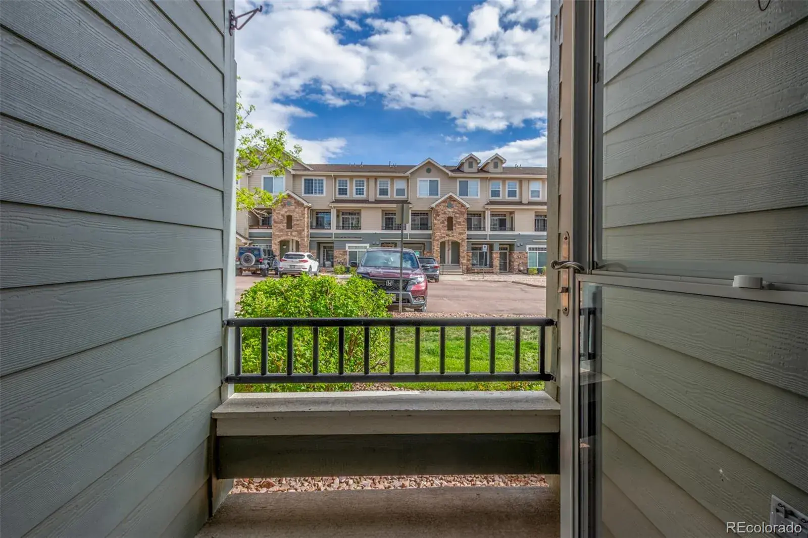457 Black Feather Loop #702 Castle Rock CO 80104 | MLS #REC8603602 03052026215337 1600 32