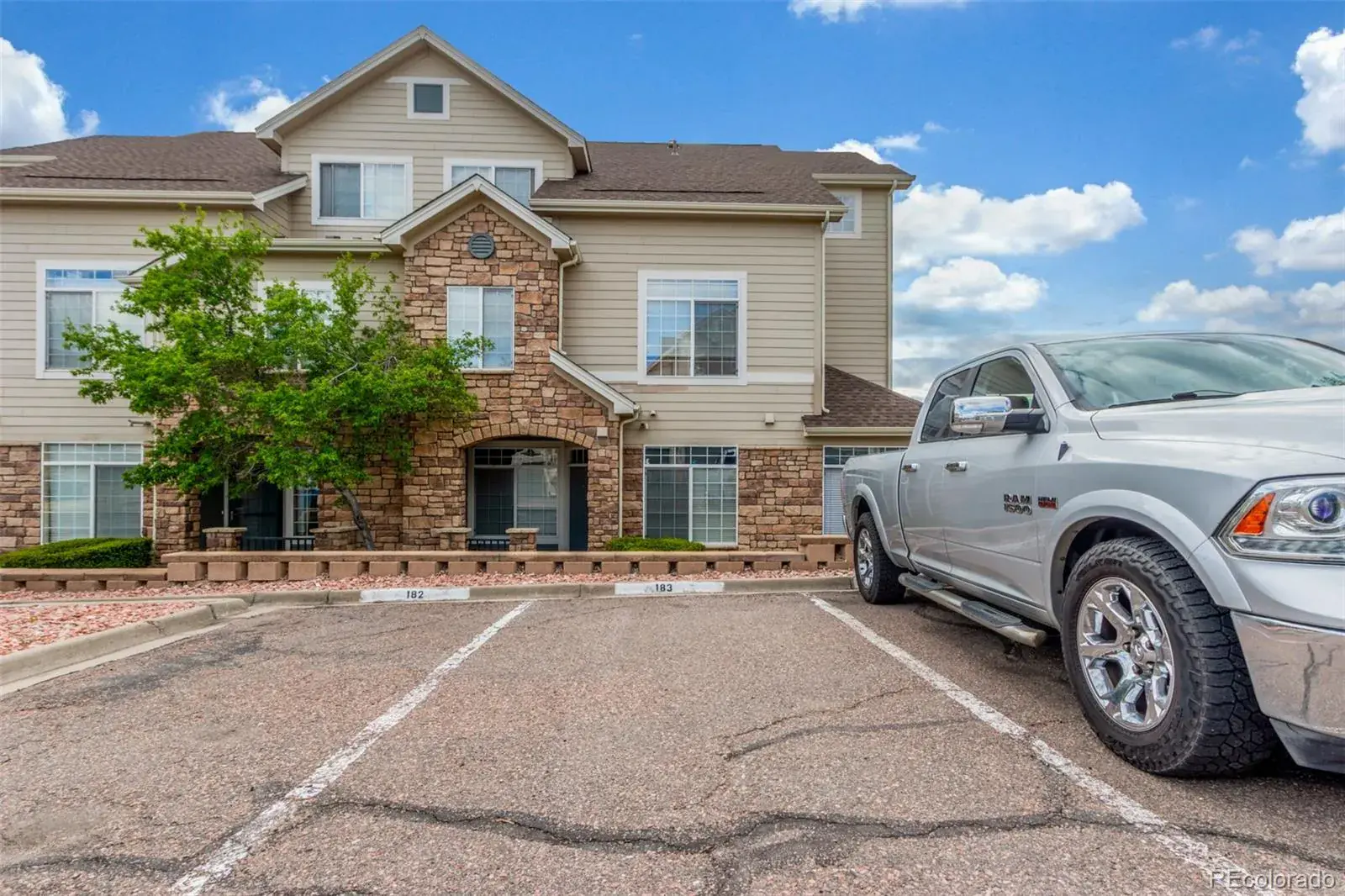 457 Black Feather Loop #702 Castle Rock CO 80104 | MLS #REC8603602 03052026215337 1600 34