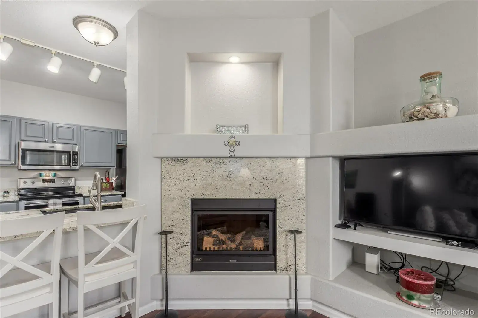 457 Black Feather Loop #702 Castle Rock CO 80104 | MLS #REC8603602 03052026215337 1600 8