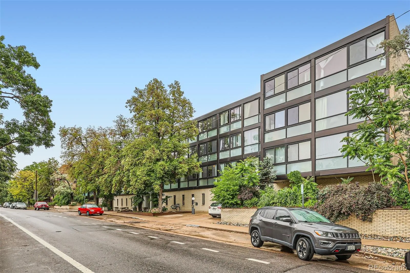 1050 N Corona Street #105 Denver CO 80218 MLS #REC8607622 05062026214451 1600 1