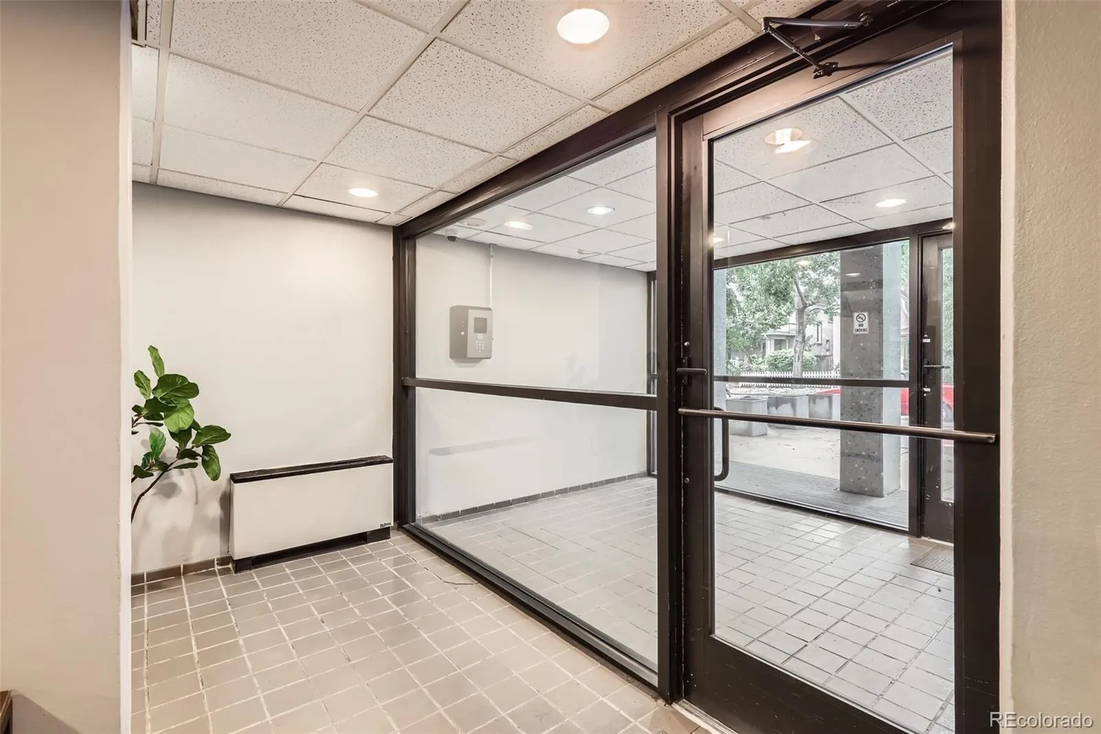 1050 N Corona Street #105 Denver CO 80218 MLS #REC8607622 05062026214451 1600 21