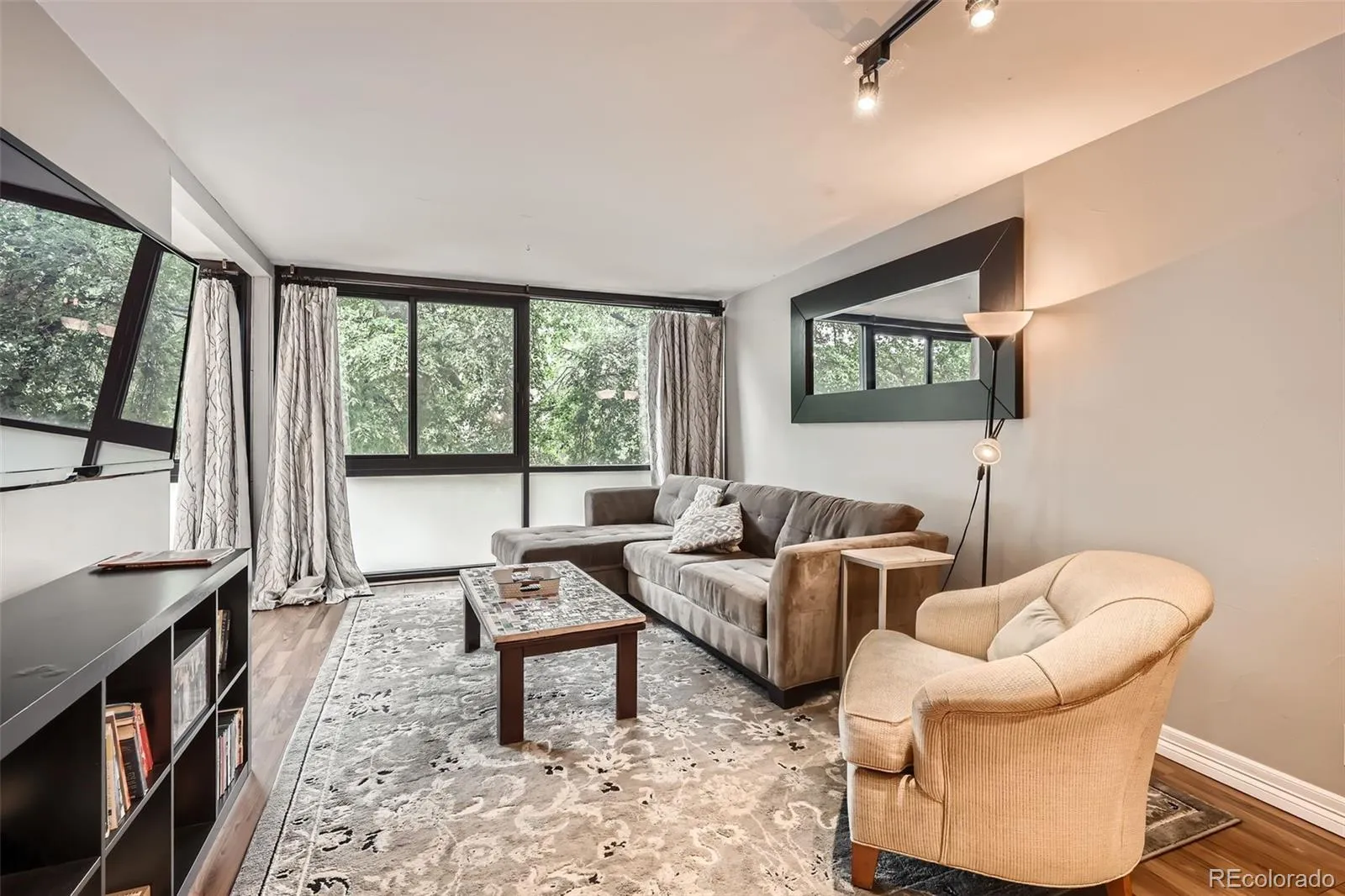 1050 N Corona Street #105 Denver CO 80218 MLS #REC8607622 05062026214451 1600 4