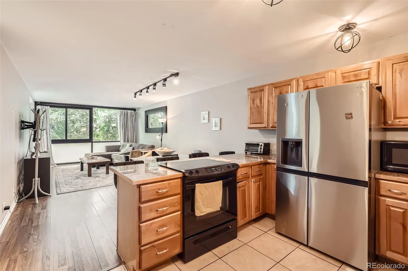 1050 N Corona Street #105 Denver CO 80218 MLS #REC8607622 05062026214451 1600 7