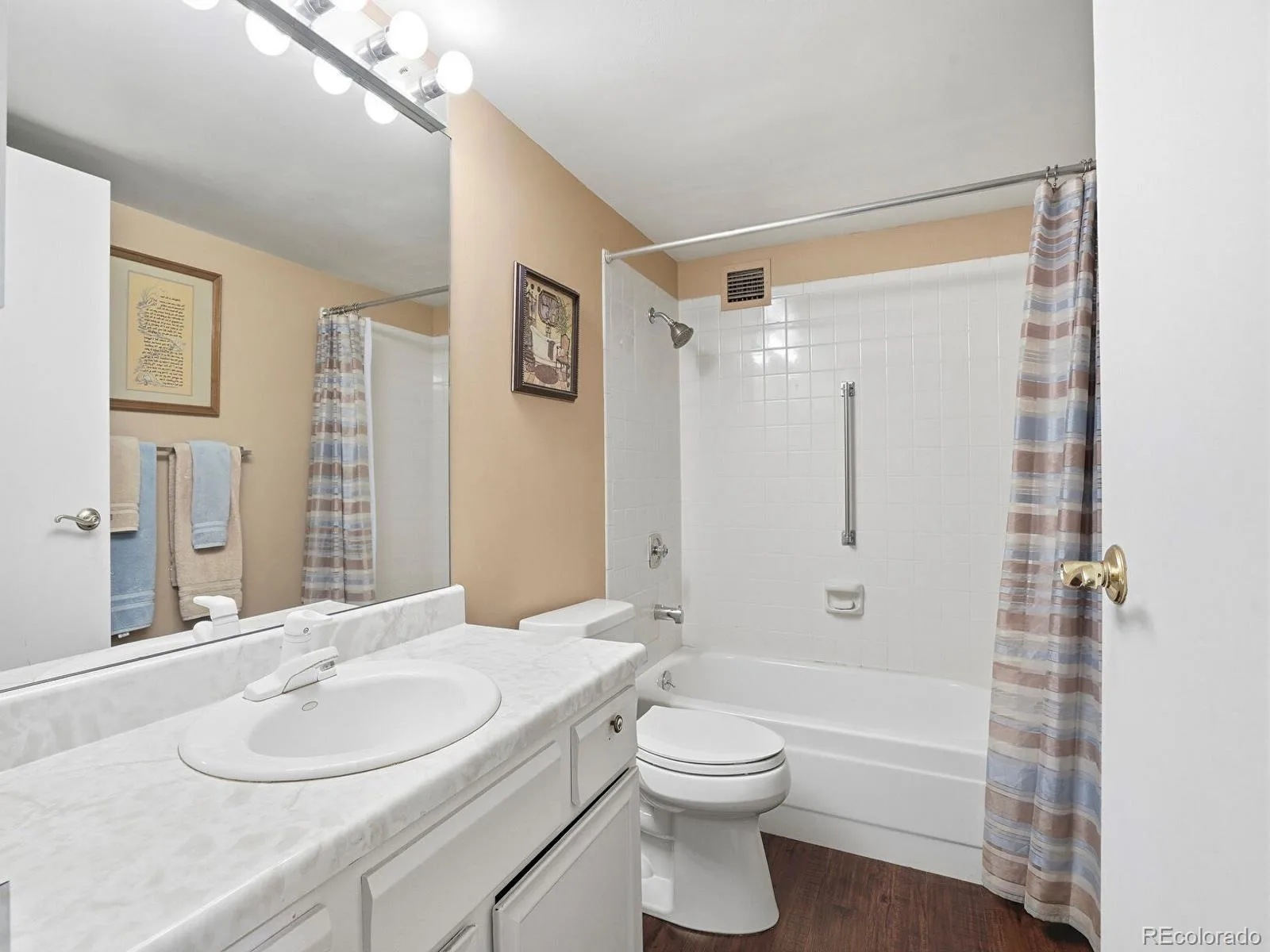 13691 E Marina Drive #201 Aurora CO 80014 | MLS #REC8608231 08152026224307 1600 23