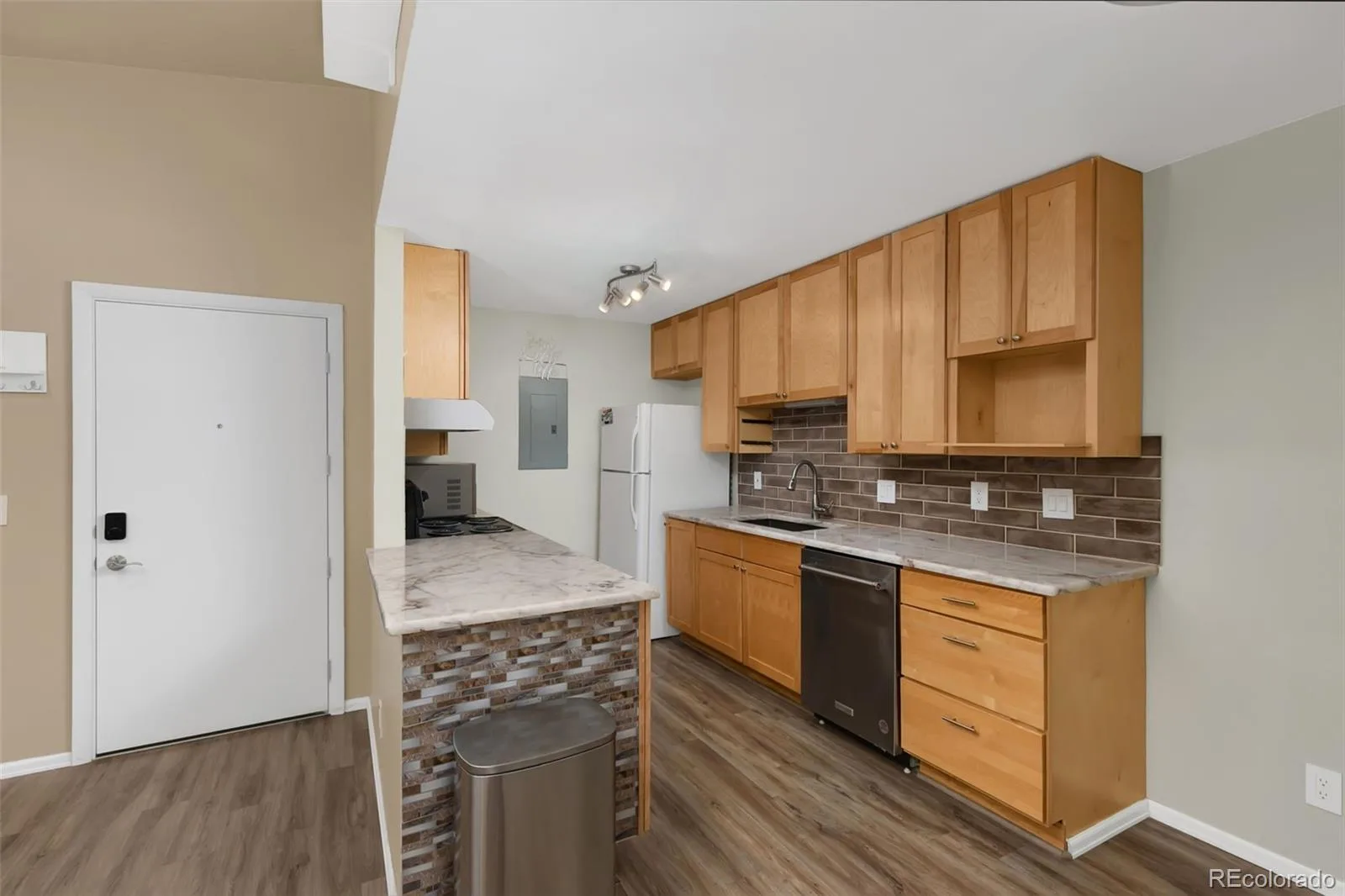 902 S Walden Street #203 Aurora CO 80017 | MLS #REC8609473 09172026175144 1600 5