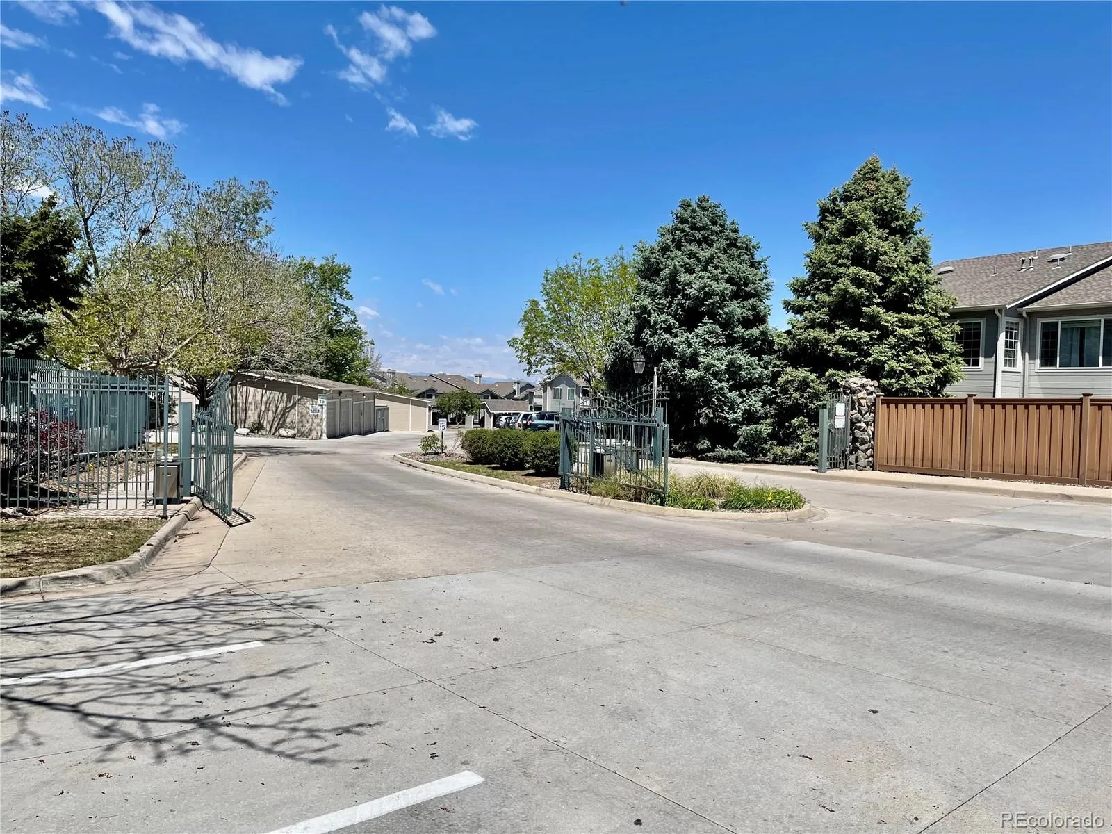 8304 Pebble Creek Way #203 #8304 Highlands Ranch CO 80126 | MLS #REC8610622 05282026042834 1600 27