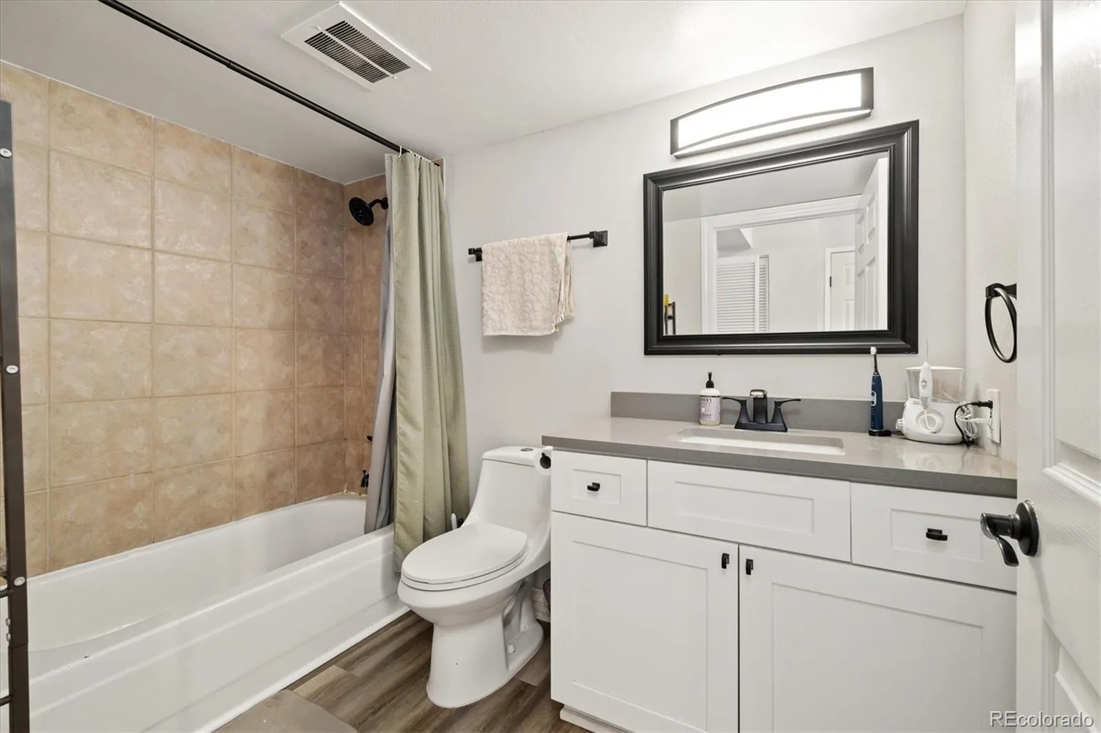 1301 Speer Boulevard #202 Denver CO 80204 MLS #REC8611001 04212026161638 1600 14