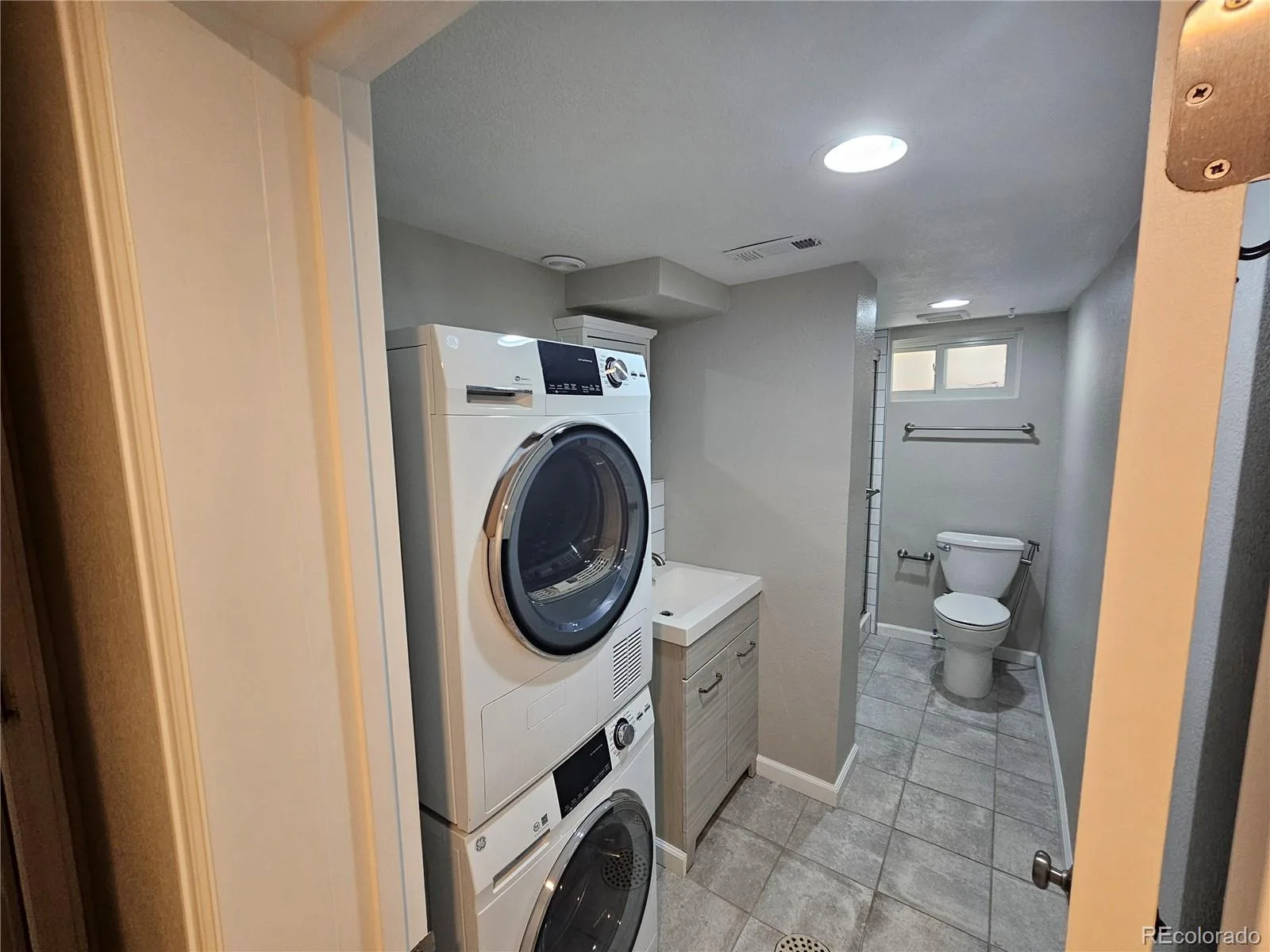2834 Curtis Street #3 Denver CO 80205 | MLS #REC8611661 09252026163132 1600 7