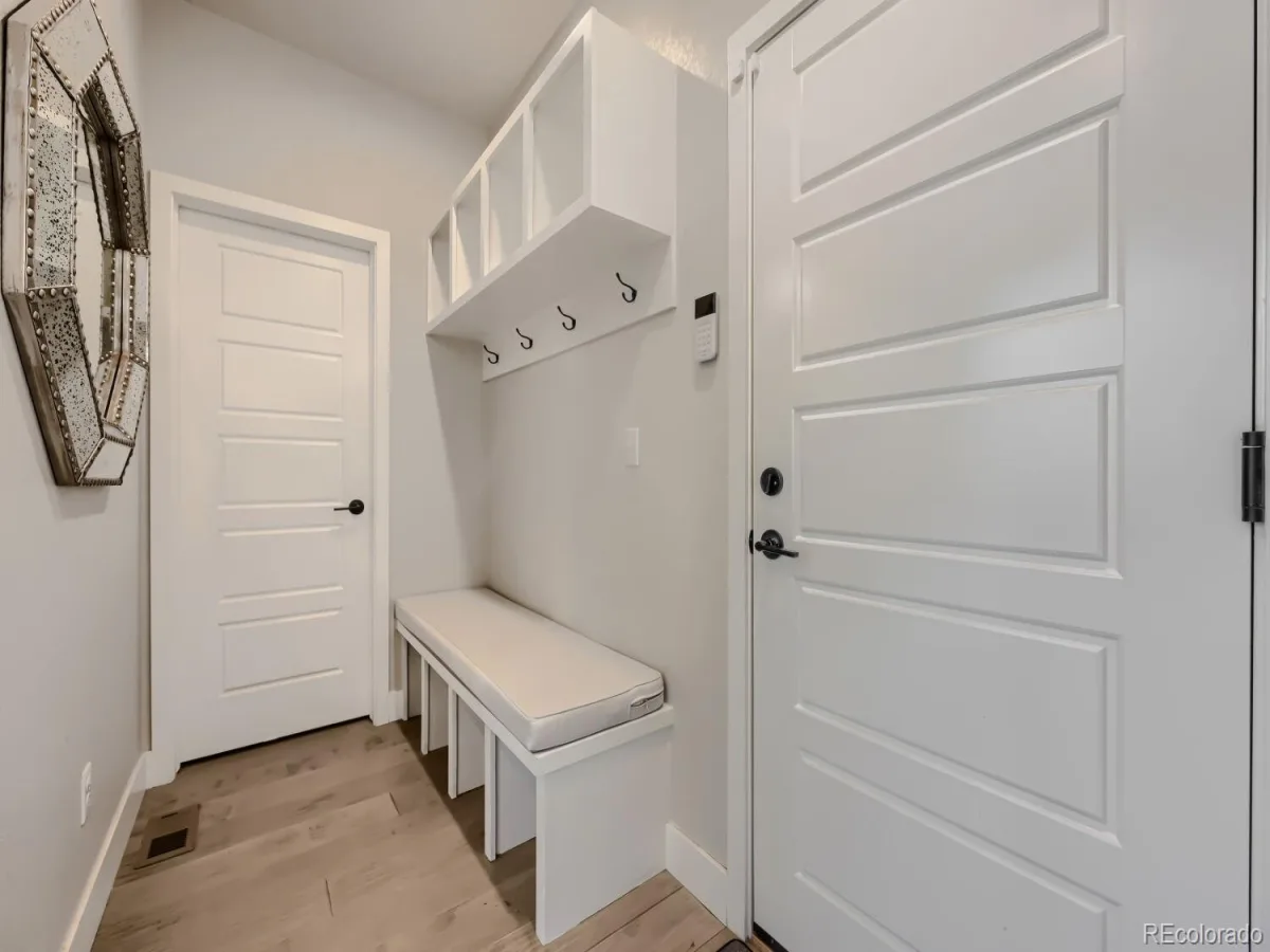 1747 Stable View Drive Castle Pines CO 80108 MLS #REC8613709 06082026210217 1200 18