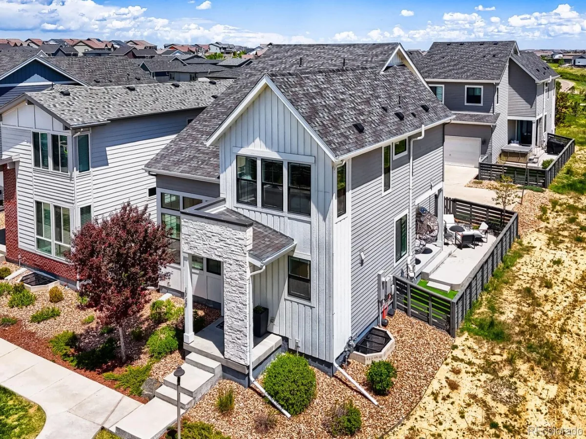 1747 Stable View Drive Castle Pines CO 80108 MLS #REC8613709 06082026210217 1200 3