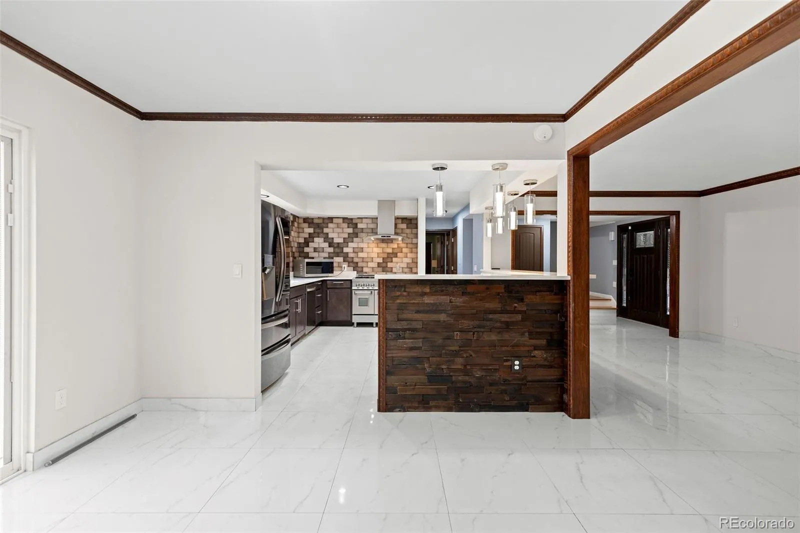 04162026203546 1600 12