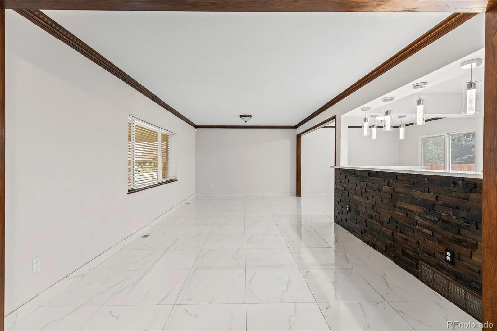 04162026203546 1600 14