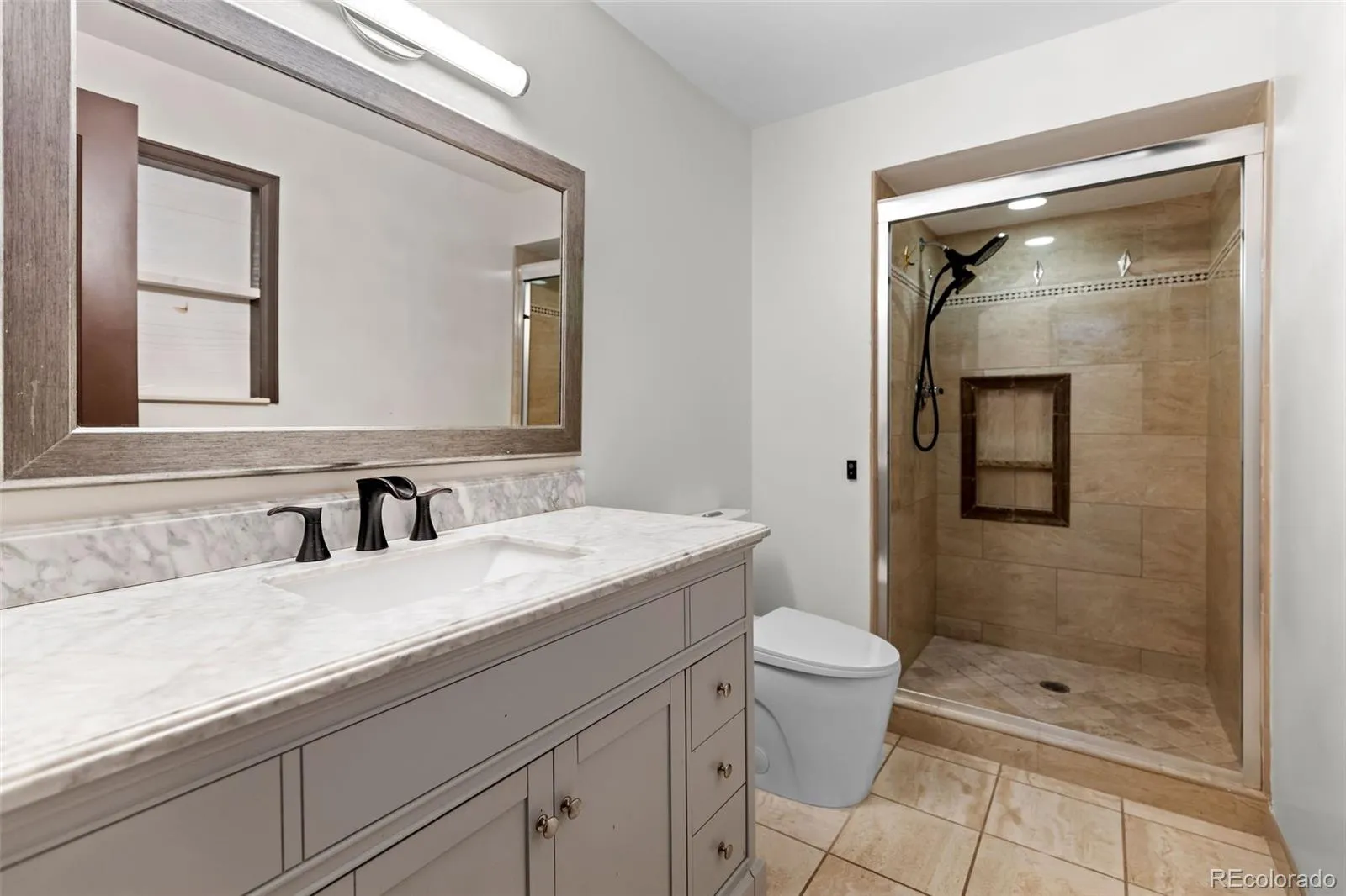 04162026203546 1600 22