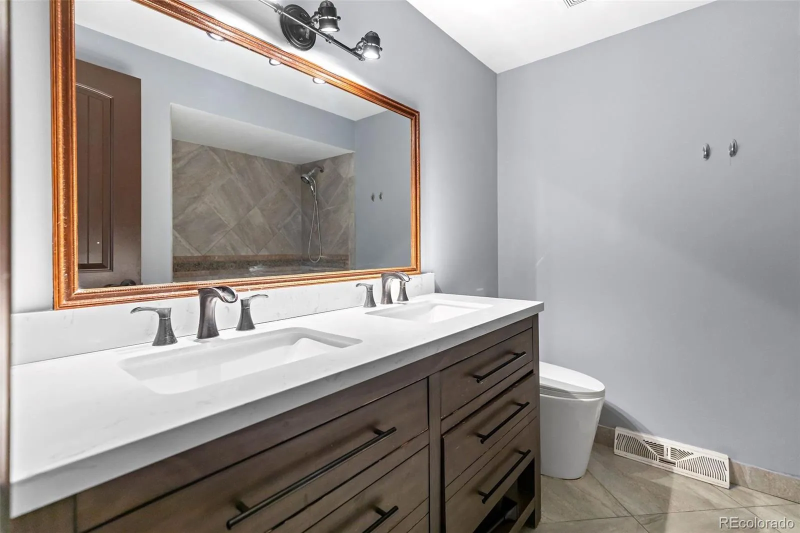 04162026203546 1600 26