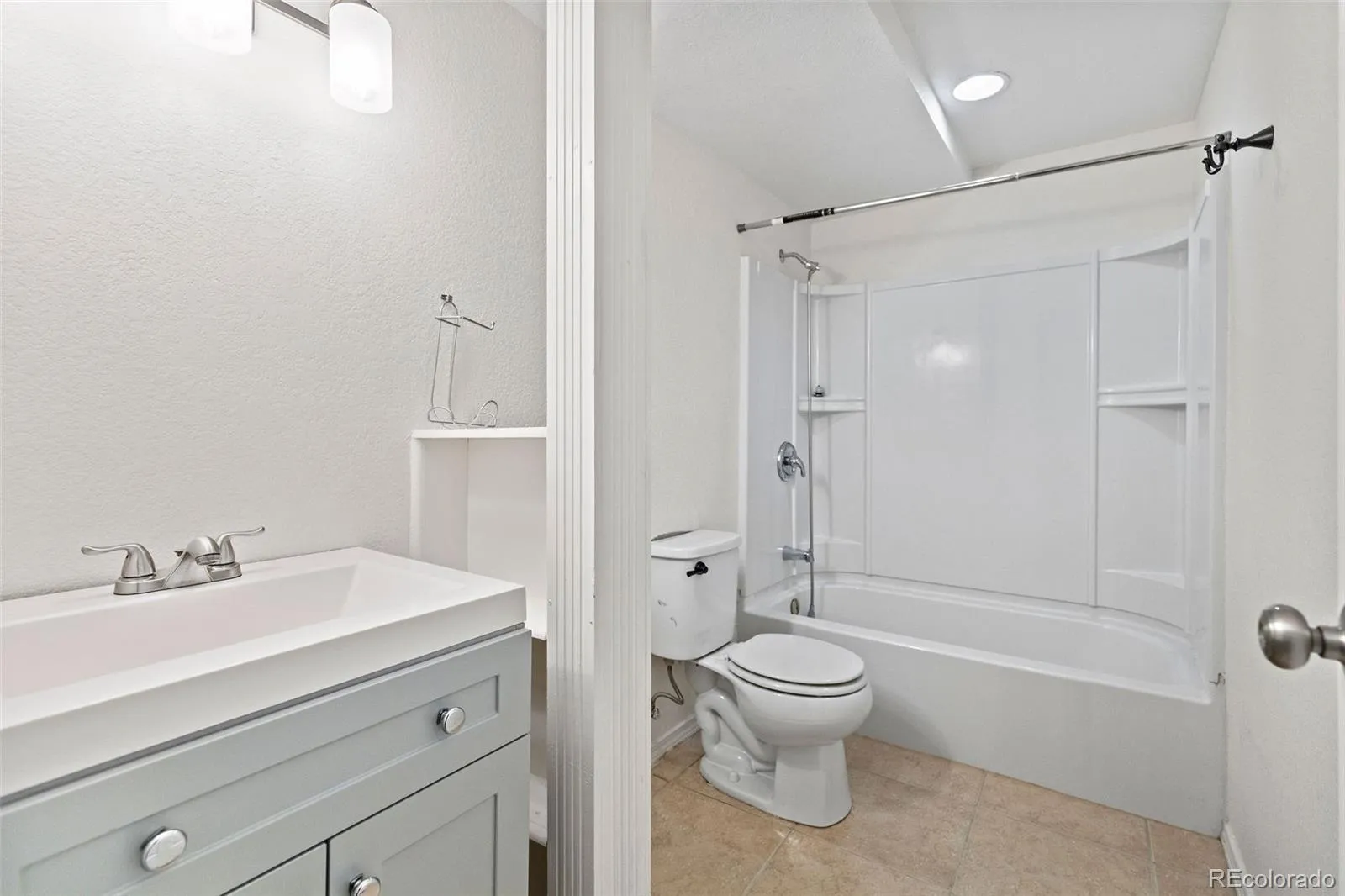 04162026203546 1600 30