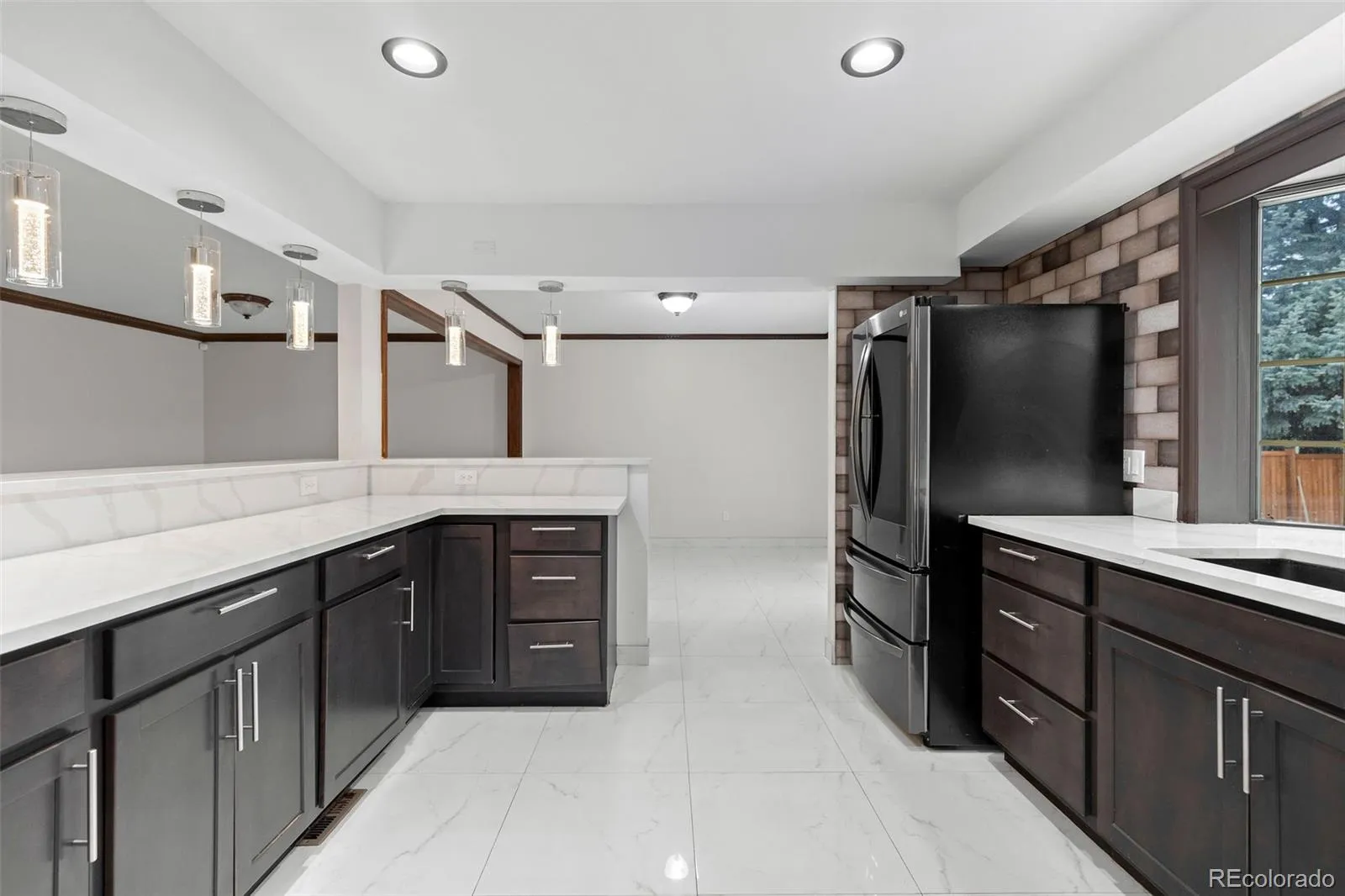 04162026203546 1600 9