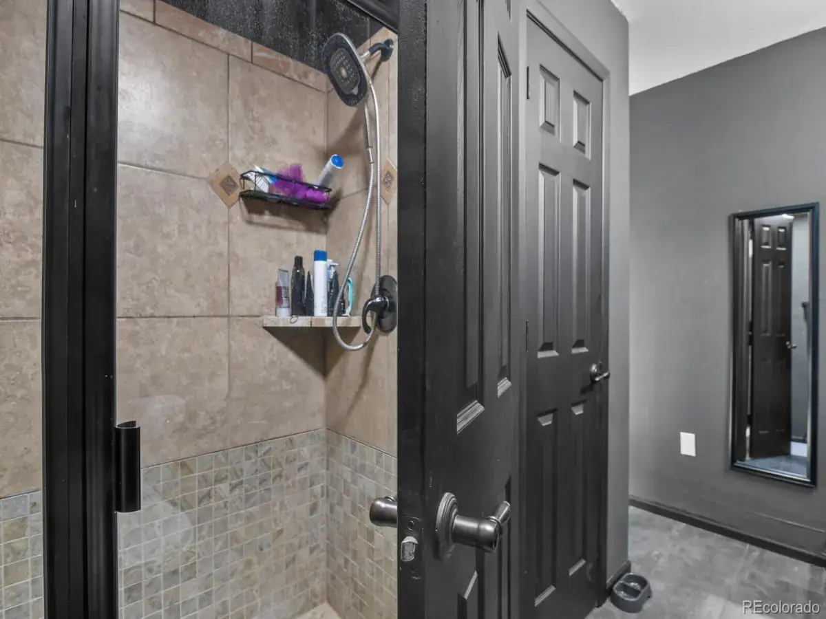 10312025212633 1200 19