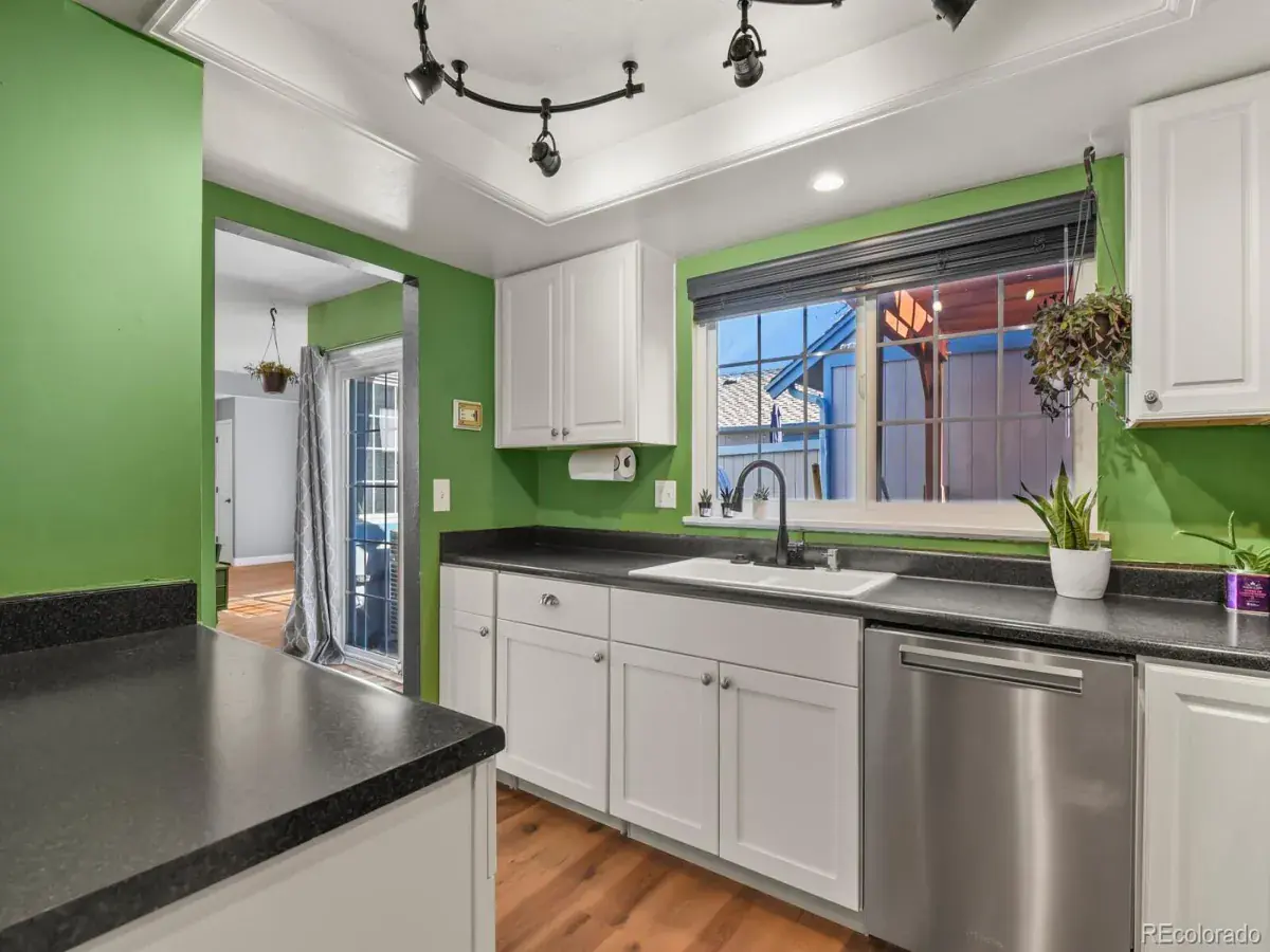 10312025212633 1200 8