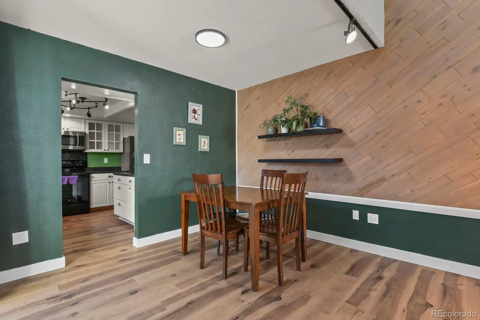 10312025212633 1600 4