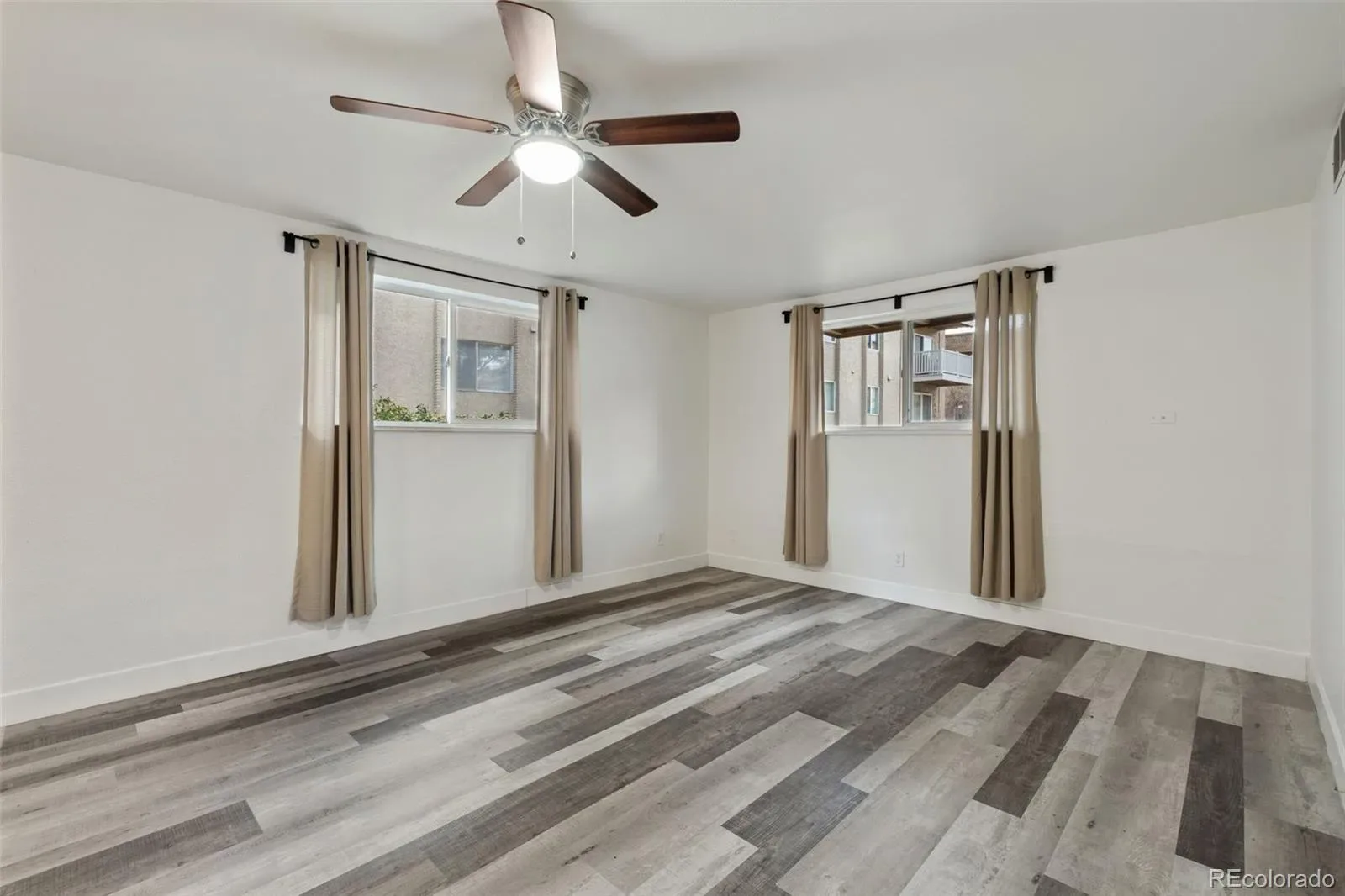 7615 E Quincy Avenue #101 Denver CO 80237 MLS #REC8617816 03122026045336 1600 11
