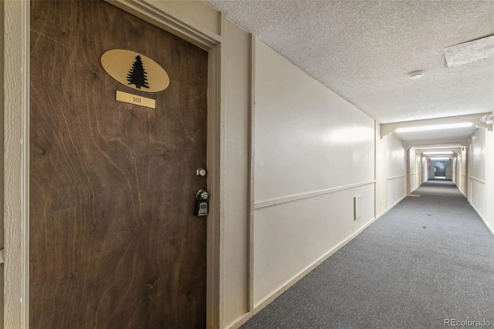 7615 E Quincy Avenue #101 Denver CO 80237 MLS #REC8617816 03122026045336 1600 2