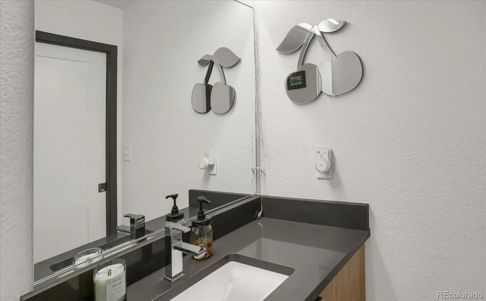 603 Inca Street #423 Denver CO 80204 | MLS #REC8619881 05052026043005 1600 14