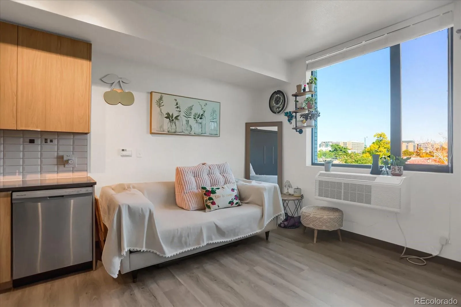 603 Inca Street #423 Denver CO 80204 | MLS #REC8619881 05052026043005 1600 3