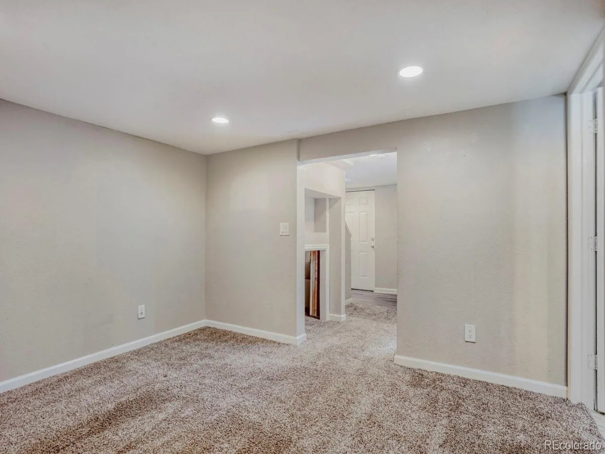 1570 Simms Street Denver CO 80215 | MLS #REC8621013 08232026024552 1200 38