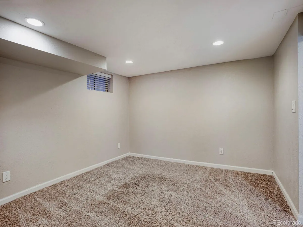 1570 Simms Street Denver CO 80215 | MLS #REC8621013 08232026024552 1200 39