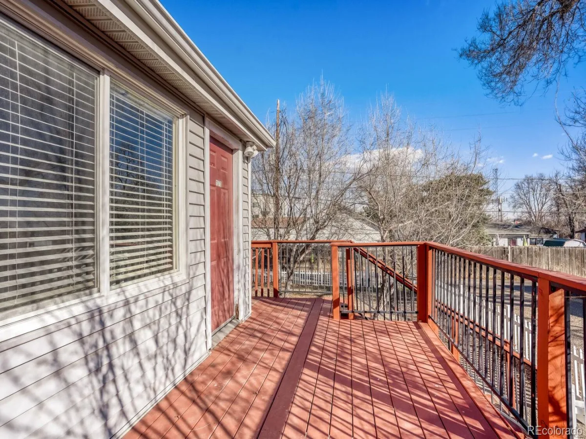 1570 Simms Street Denver CO 80215 | MLS #REC8621013 08232026024552 1200 42
