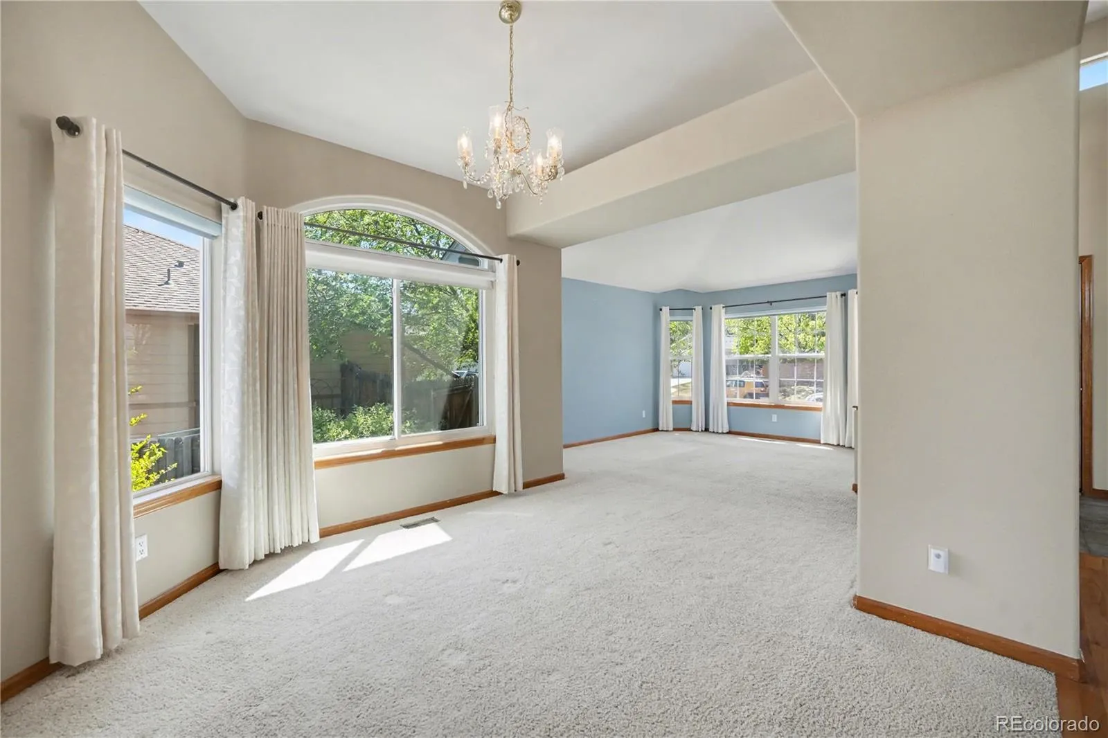 04172026220759 1600 21