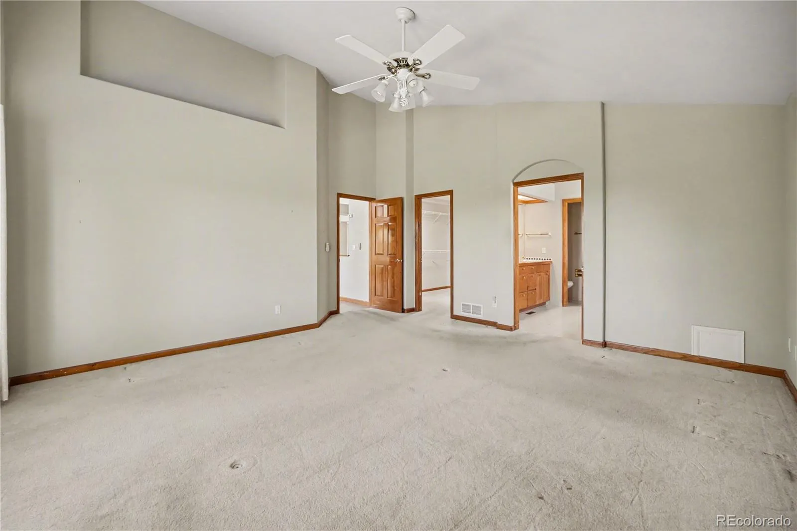 04172026220759 1600 27