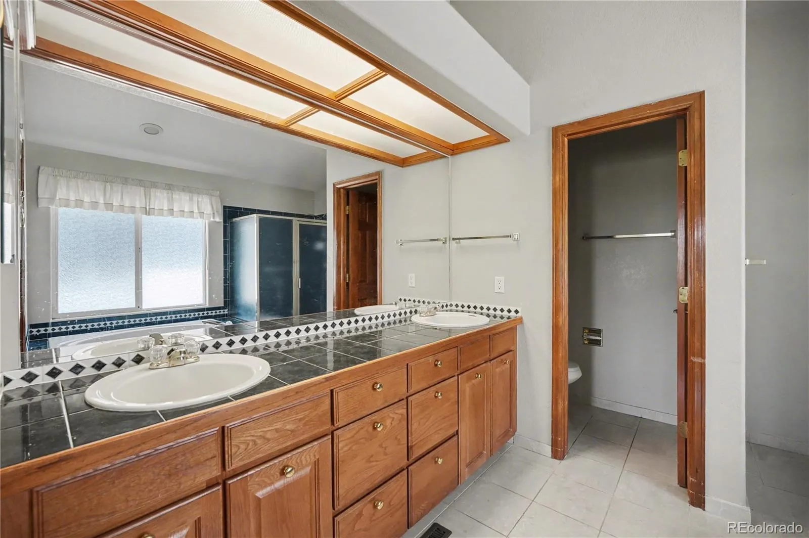 04172026220759 1600 28