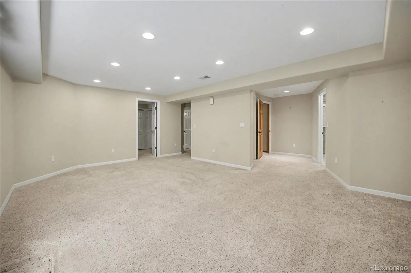 04172026220759 1600 33