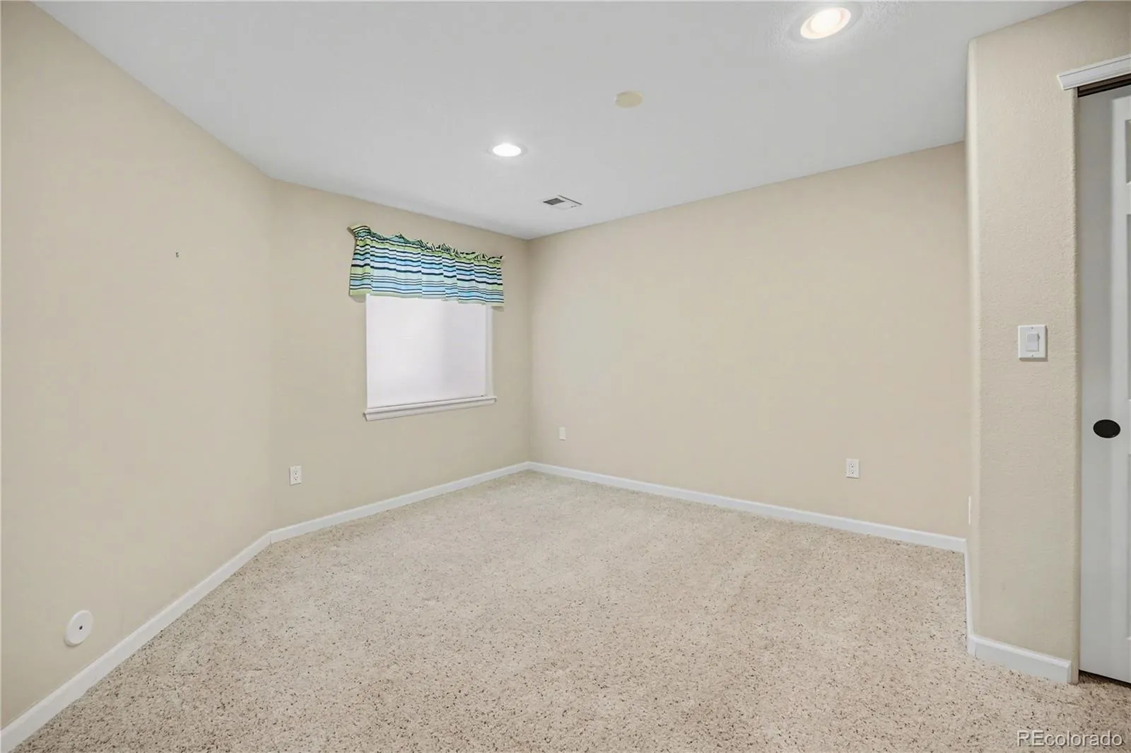 04172026220759 1600 38