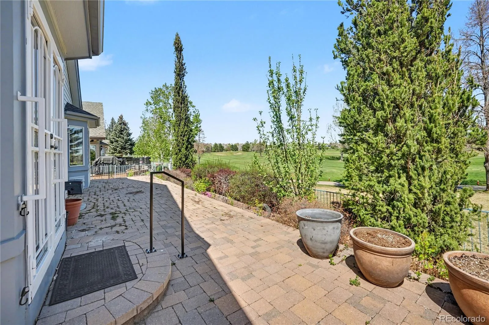 04172026220759 1600 44