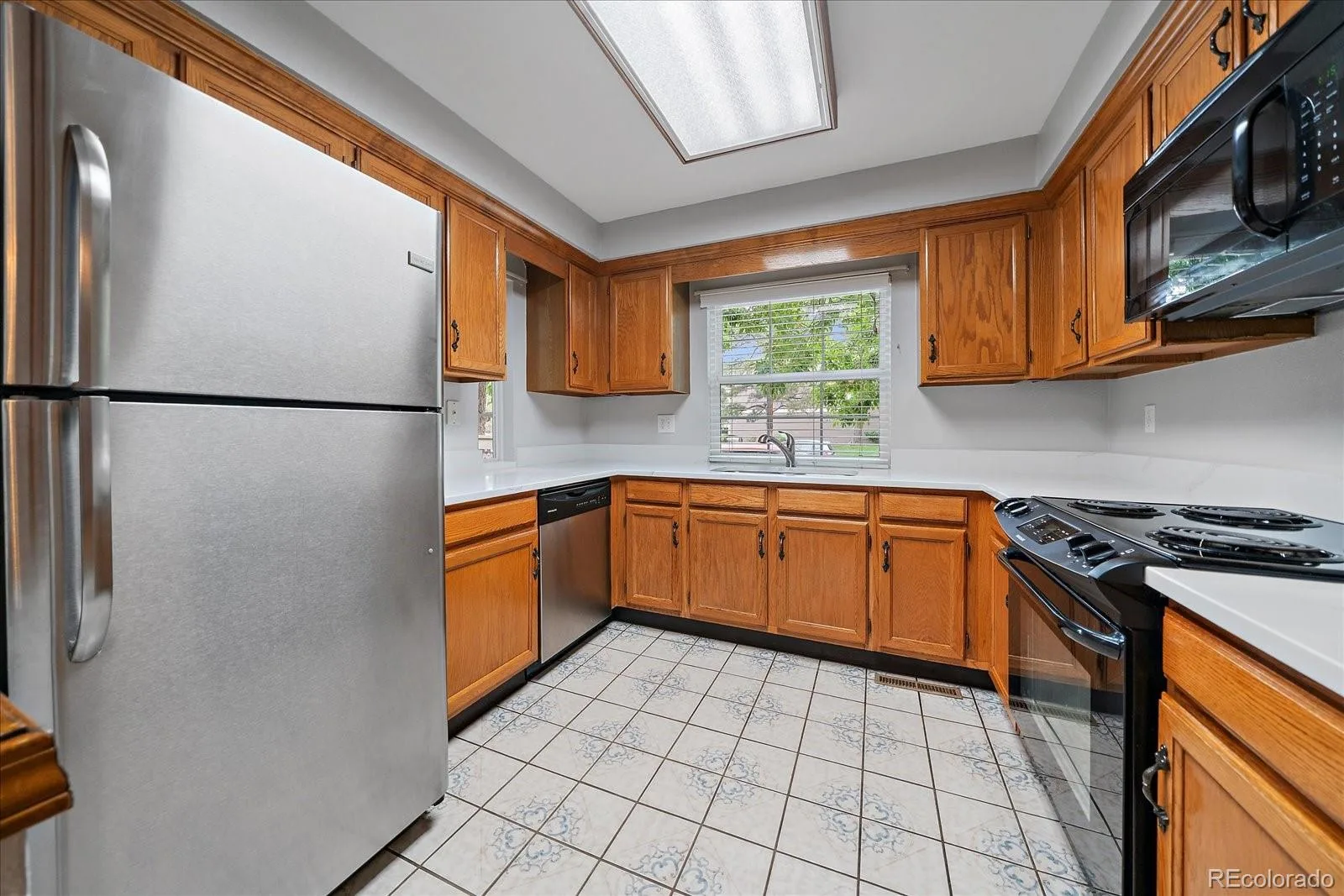 1922 S Hannibal Court #B Aurora CO 80013 | MLS #REC8622663 08122026160550 1600 10